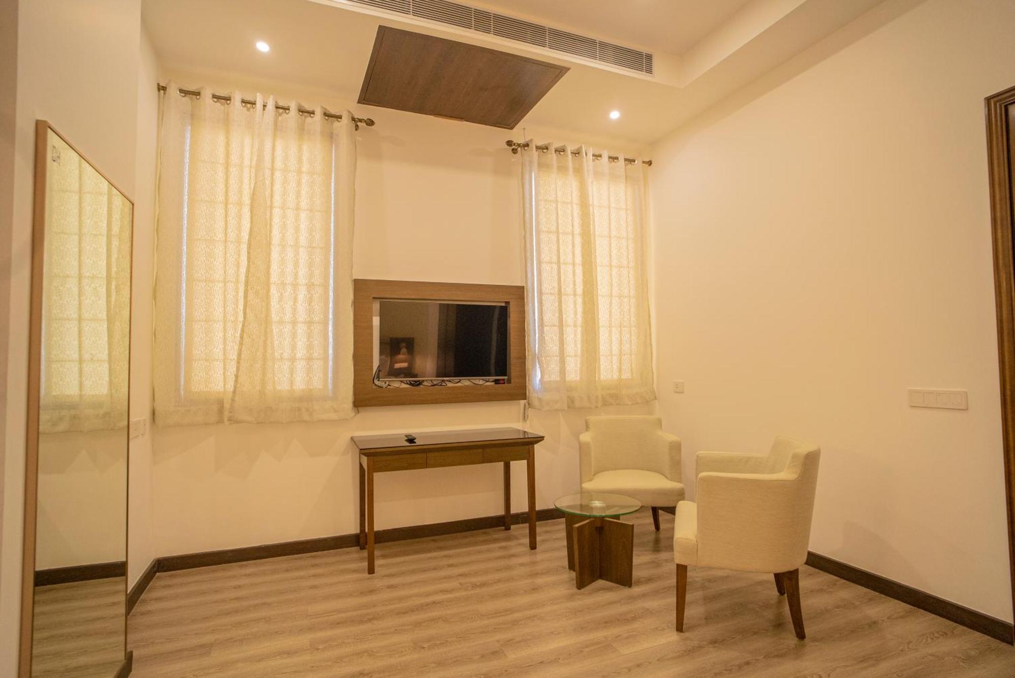 Dhauladhar Heights Resort Dharamshala Exterior photo